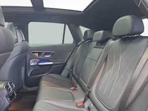 https://vehicle.imgix.net/4028813/50b341de-f3fe-42ab-8db4-51728a5dd7de.jpg