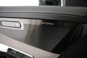 Vehicle image VOLVO XC90 2.0 T8 TE Ultra Dark eAWD