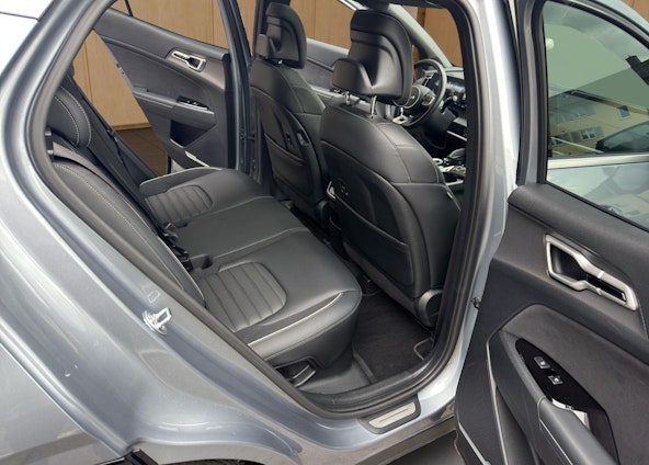 Vehicle image 12 Vehicle image 12