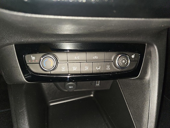 Vehicle image 53 Vehicle image 53