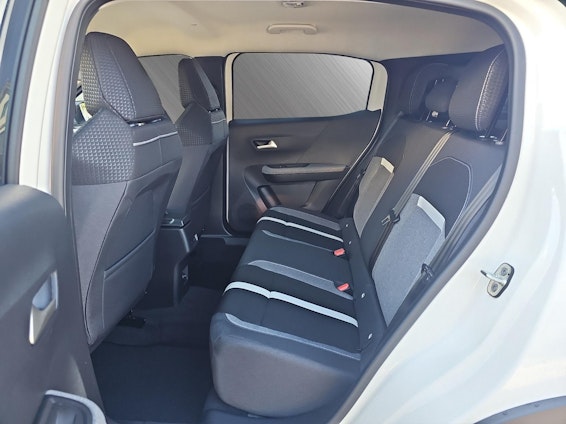 Vehicle image 9 Vehicle image 9