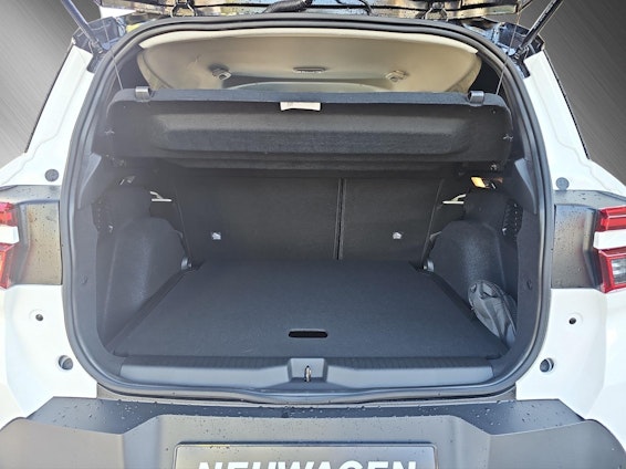 Vehicle image 10 Vehicle image 10