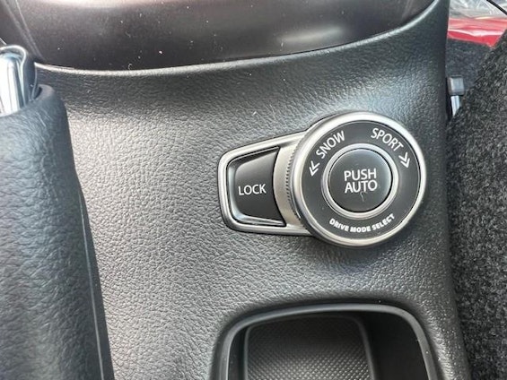 Vehicle image 8 Vehicle image 8