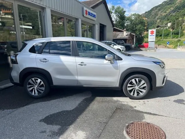 Suzuki S-Cross 1.4 T Compact Top Hybrid 4x4
