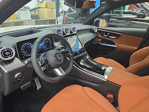 Fahrzeugbild MERCEDES-BENZ GLC 300 4MATIC Coupé AMG Line