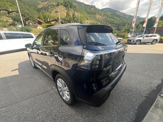 Vehicle image 3 Vehicle image 3