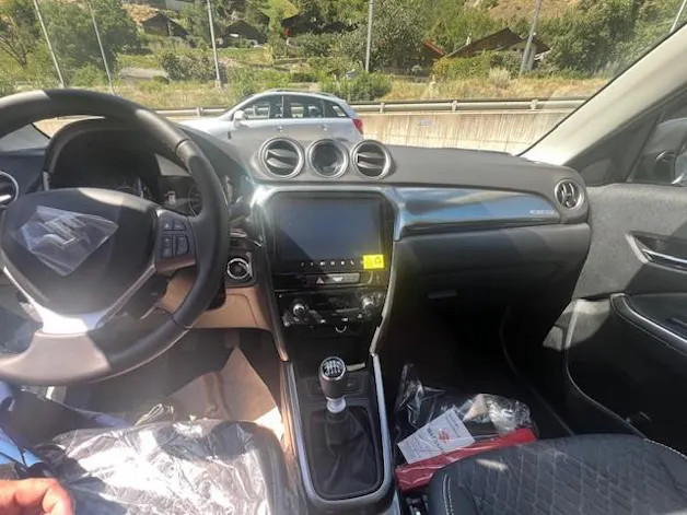 Suzuki Vitara 1.4 T Compact Top Hybrid 4x4