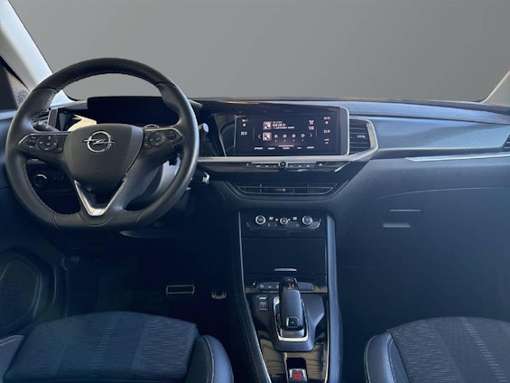 Vehicle image 6 Vehicle image 6