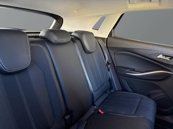 Vehicle image 11 Vehicle image 11