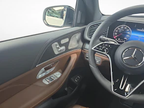 https://vehicle.imgix.net/4028898/3a754884-a654-4fa6-a633-94650e7f4dd7.jpg