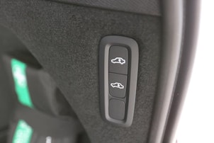 Vehicle image VOLVO XC90 2.0 T8 TE Ultra Dark eAWD