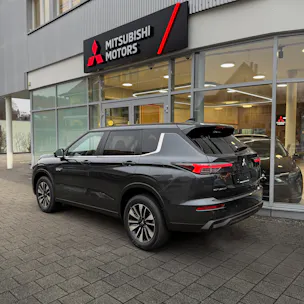 Mitsubishi Outlander 2.4 PHEV Invite 4x4