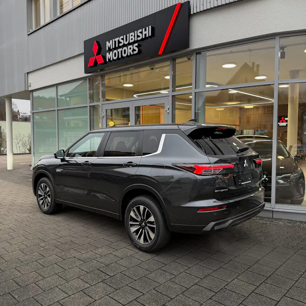 Mitsubishi Outlander 2.4 PHEV Invite 4x4