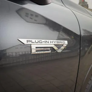 Mitsubishi Outlander 2.4 PHEV Invite 4x4