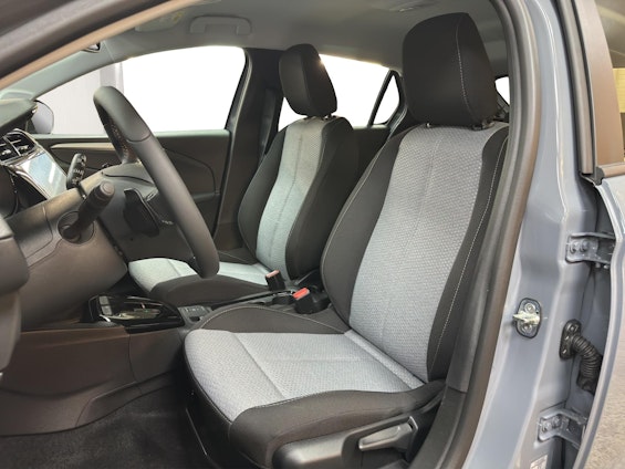 Vehicle image 7 Vehicle image 7