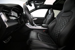 Vehicle image AUDI Q8 3.0 45 TDI Black Edition quattro T-Tronic