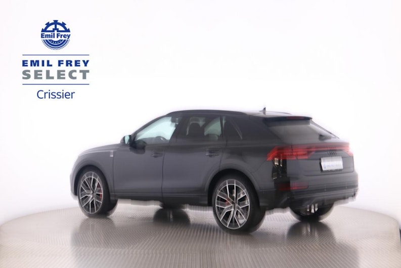 Vehicle image AUDI Q8