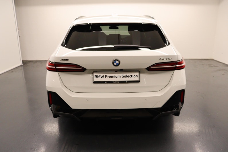 Vehicle image BMW 5 SERIES