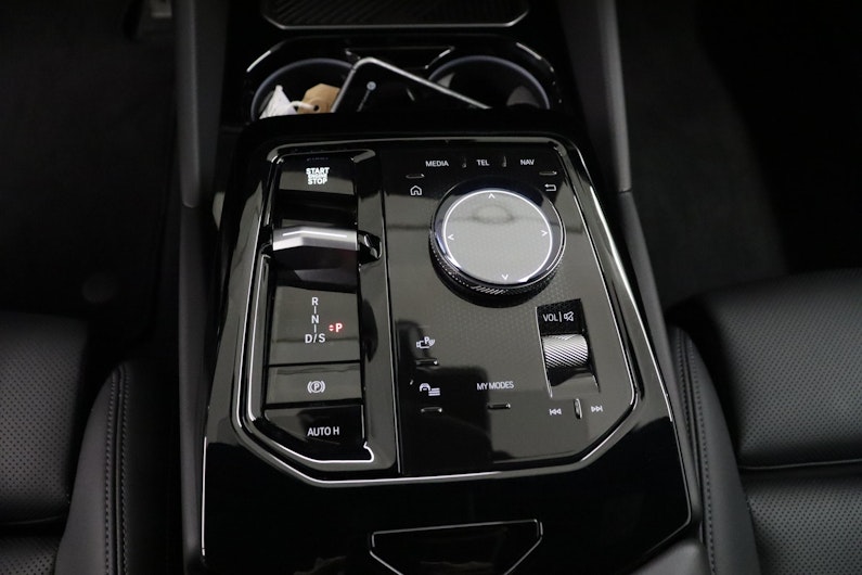 Vehicle image BMW 5 SERIES