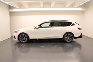 Vehicle image BMW 520d xDrive Touring