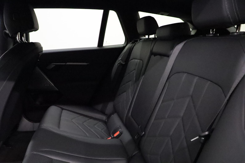 Vehicle image BMW 5 SERIES