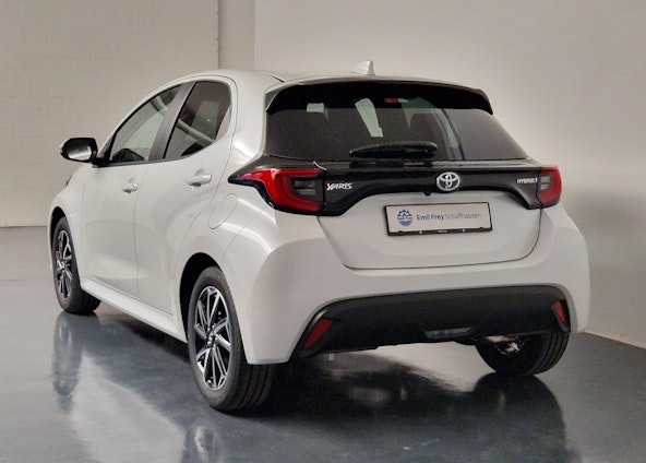 Vehicle image 4 Vehicle image 4