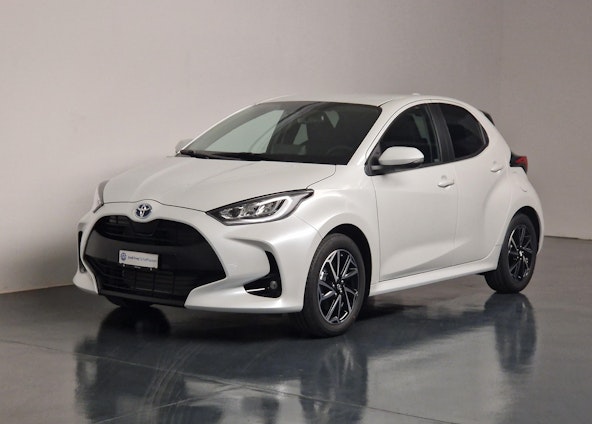 First vehicle image First vehicle image