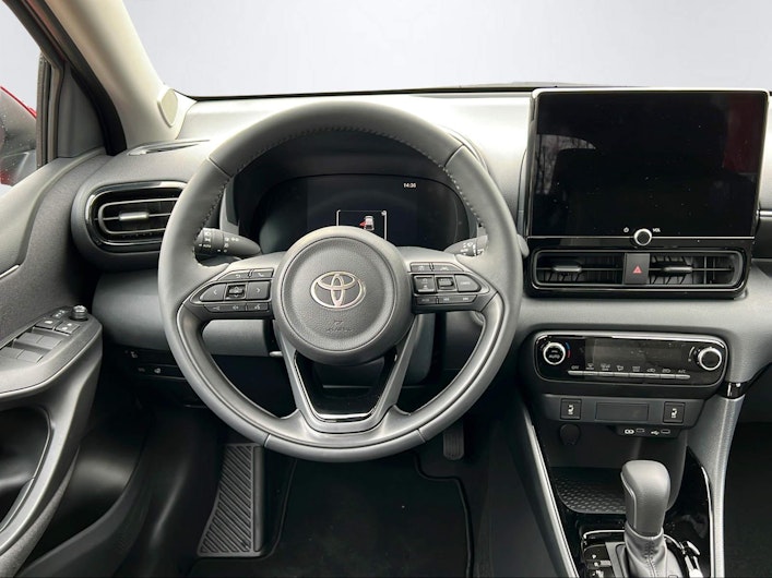 Vehicle image TOYOTA YARIS