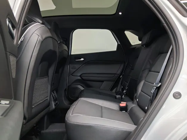 Mitsubishi Grandis 1.8 HEV Instyle - Ruote invernali incluse e leasing 2,99% x 60 mesi