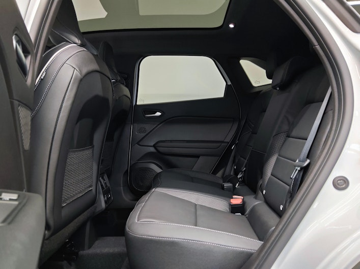 Vehicle image MITSUBISHI GRANDIS