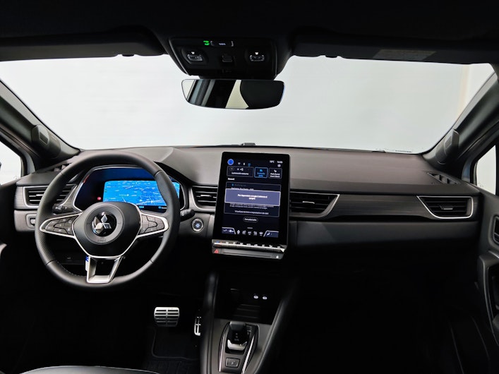 Vehicle image MITSUBISHI GRANDIS