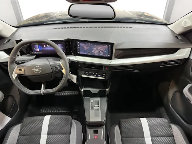 Opel Frontera 1.2 T HEV 145 GS