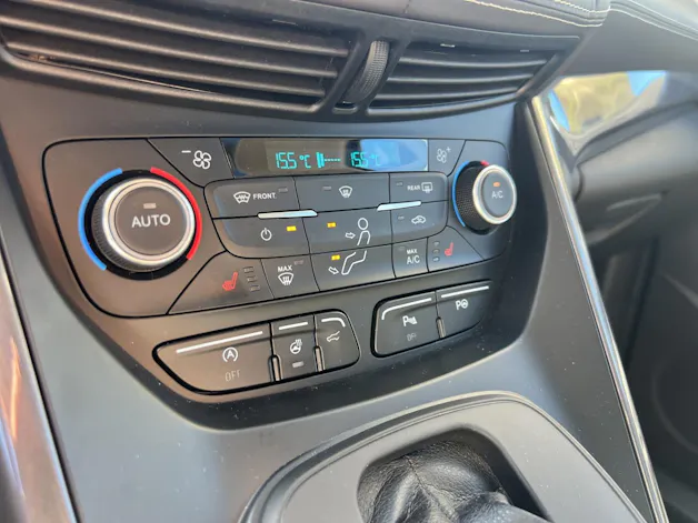 Ford Kuga 2.0 TDCi Vignale 4WD PowerShift