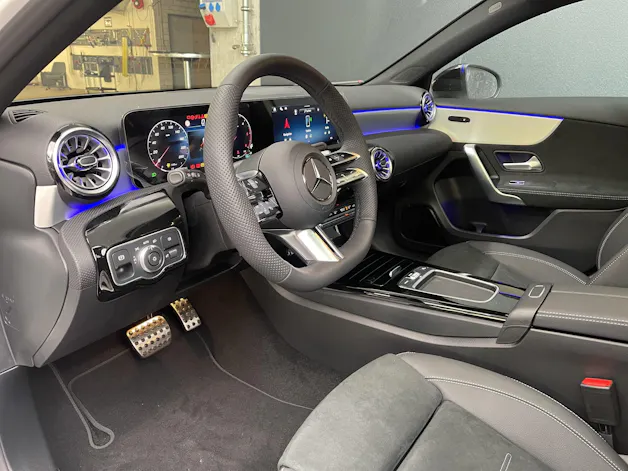Mercedes-Benz A 180 d 8G-DCT