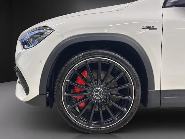 Mercedes-Benz GLA 45 S AMG 4Matic+ 8G-Speedshift DCT