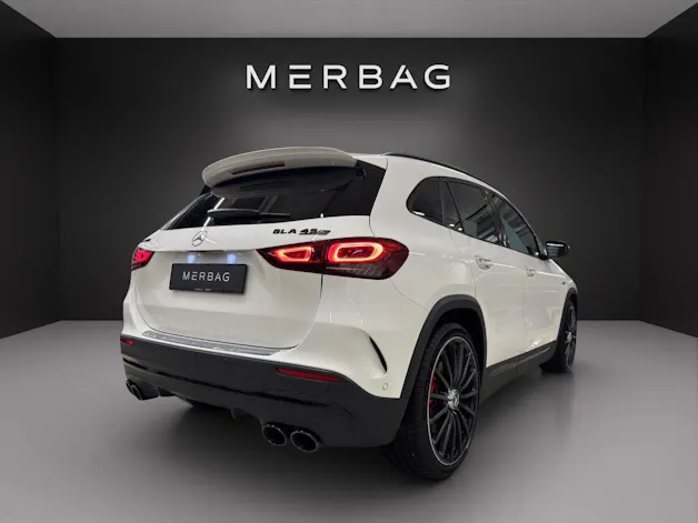 Mercedes-Benz GLA 45 S AMG 4Matic+ 8G-Speedshift DCT