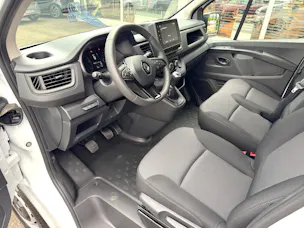 Renault RENAULT Trafic 2.0 Blue dCi 130 Advance L1H1 EN