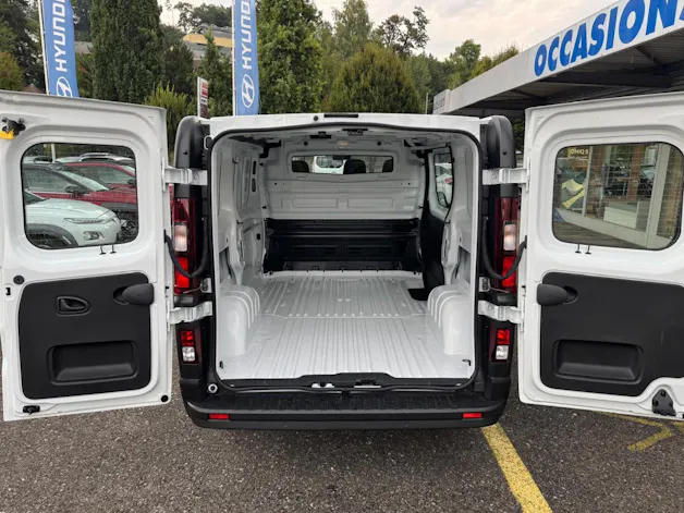 Renault RENAULT Trafic 2.0 Blue dCi 130 Advance L1H1 EN