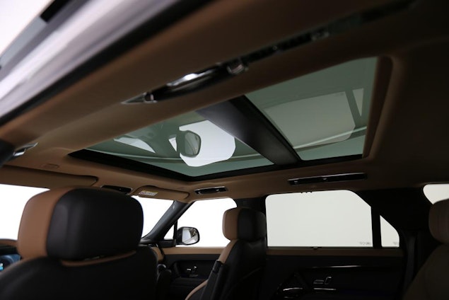 Vehicle image 9 Vehicle image 9