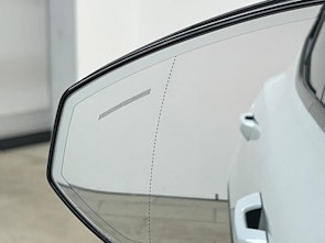 Vehicle image VOLVO EX30 E60 Twin Ultra Performance AWD /  ab 3,99% Leasing inkl. 1 Jahr Protect Autoversicherung