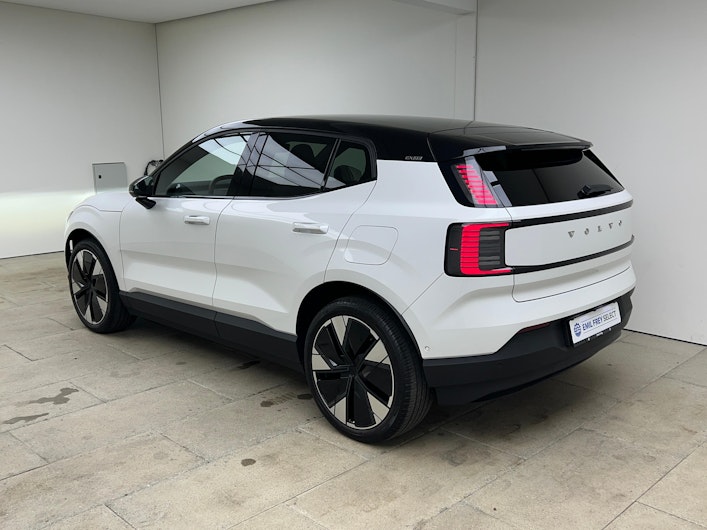 Vehicle image VOLVO EX 30