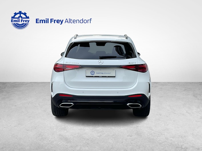 Vehicle image MERCEDES-BENZ GLC 400