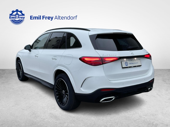 Vehicle image MERCEDES-BENZ GLC 400