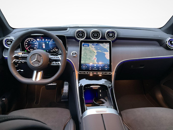 Vehicle image MERCEDES-BENZ GLC 400