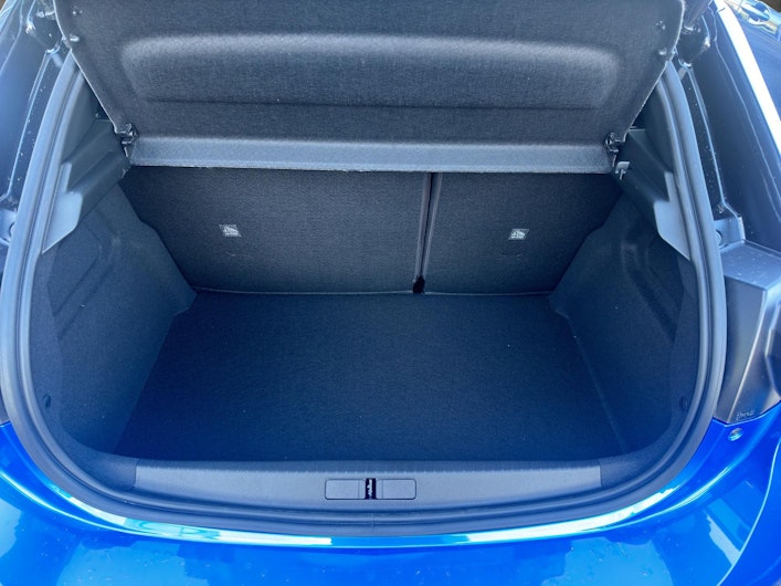 Vehicle image OPEL CORSA