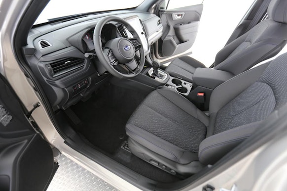 SUBARU Forester Station 2.0i e-Boxer Swiss Plus 3