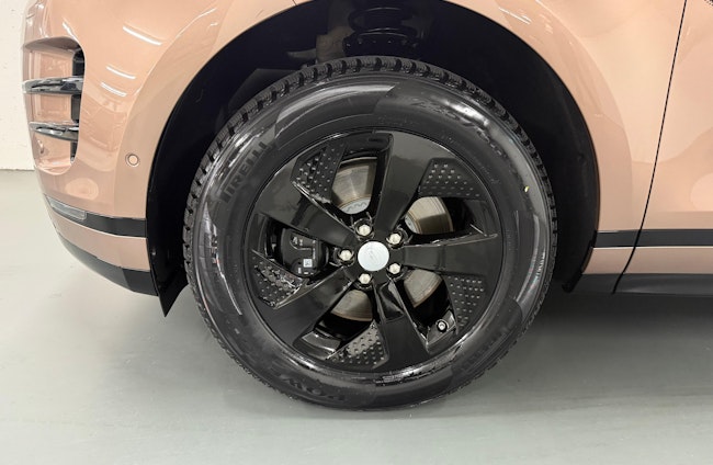 Vehicle image 4 Vehicle image 4