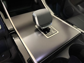 Vehicle image LAND ROVER Range Rover Evoque 1.5 T 270e Dynamic SE