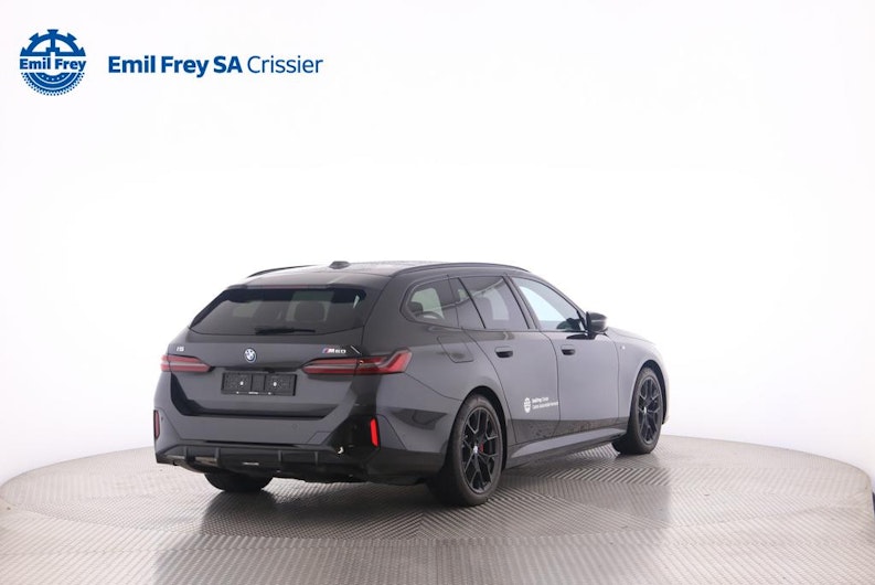 Vehicle image BMW i5