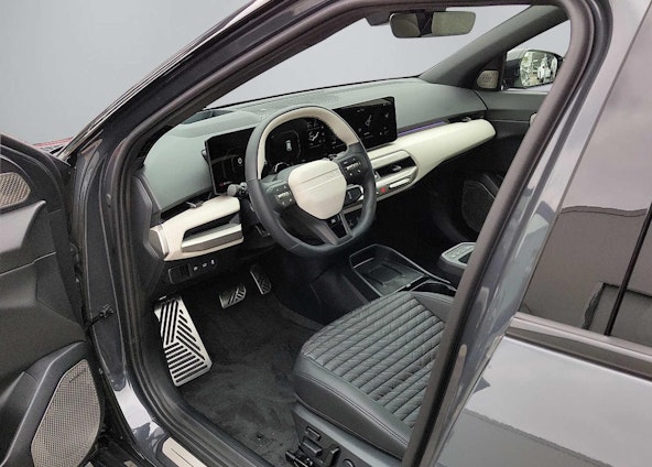 Vehicle image 11 Vehicle image 11